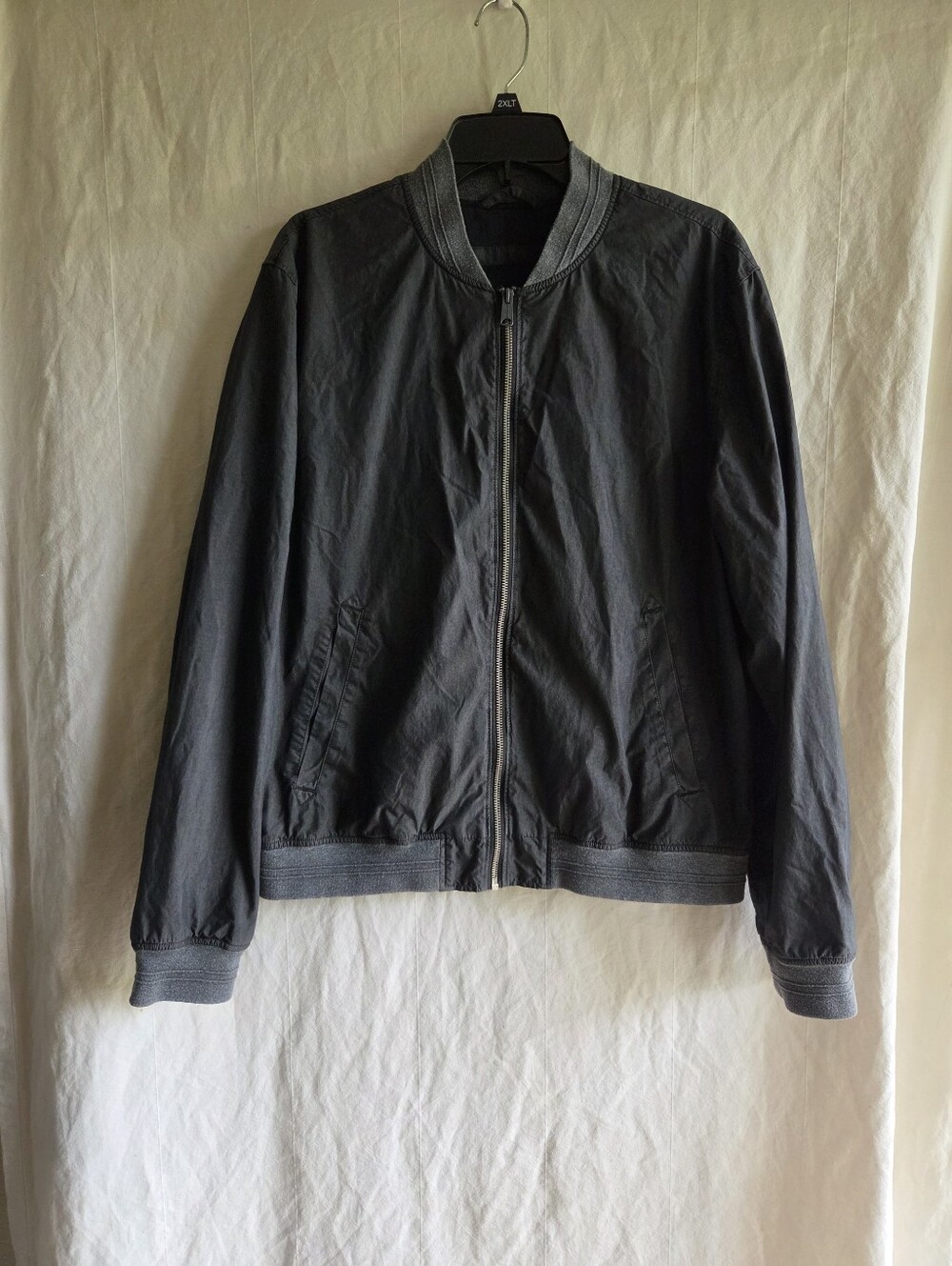 Lucky Brand Men’s Dark Gray Bomber Jacket Size M Full Zip Pockets Cotton Shell